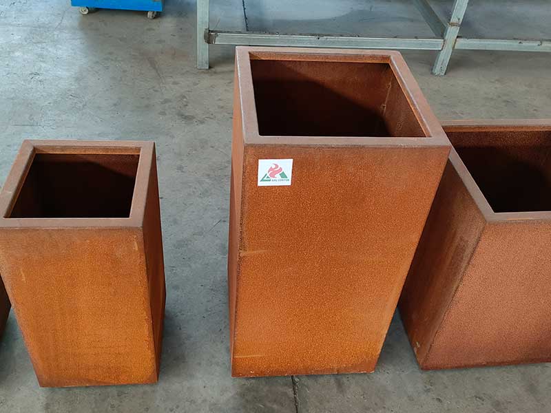 <h3>2023 Corten Planter Styles - Custom Rusted Landscape Architecture</h3>
